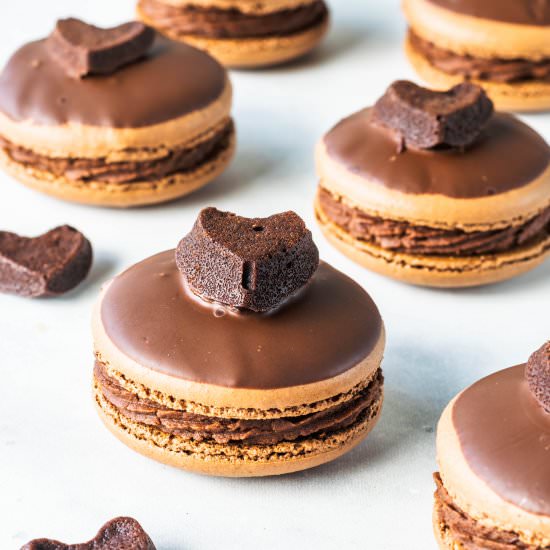 Brownie Macarons - Recipe photo by piesandtacos