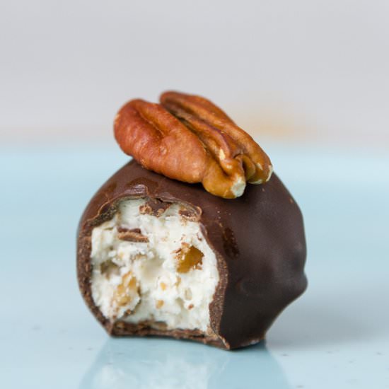 Pecan Bourbon Balls + Giveaway - Recipe photo by dwayland