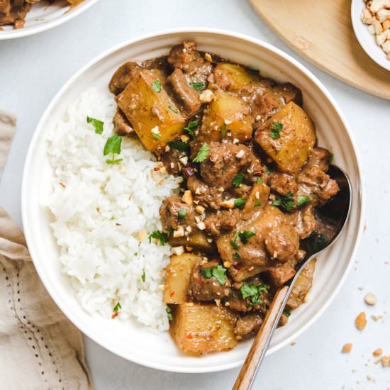easy vegan massaman curry - Recipe photo by okonomi kitchen
