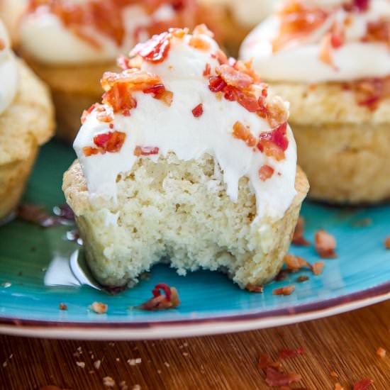 Maple Bacon Cupcakes - Recipe photo by BakingBeauty