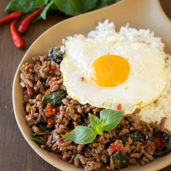 Basil Stir Fry - Recipe photo by El Mundo Eats