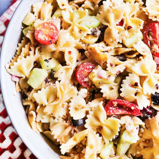 Mediteranean Pasta Salad Recipe - Recipe photo by pipandebby