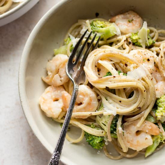 Creamy Shrimp and Broccoli Pasta - Recipe photo by saltandlavender