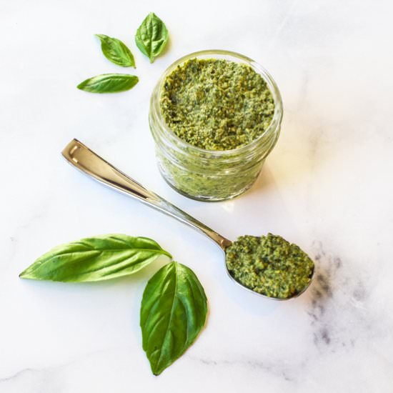Easy Vegan Oil Free Pesto - Recipe photo by healthymidwesterngirl