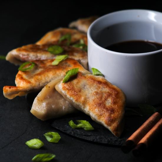 Easy Vegetable Dumplings - Recipe photo by Liv Vegan Strong