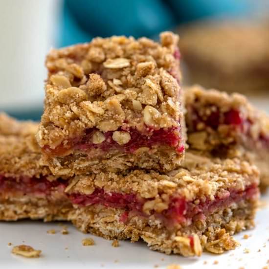 Lemon Berry Streusel Bars - Recipe photo by keviniscooking