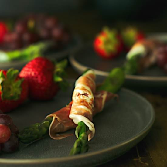 Goat Cheese & Asparagus Appetizer - Recipe photo by oliverealfood