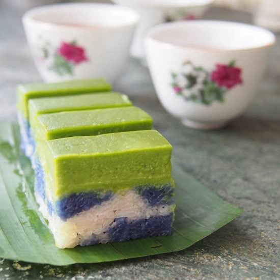 Seri Muka - Recipe photo by Bake With Paws