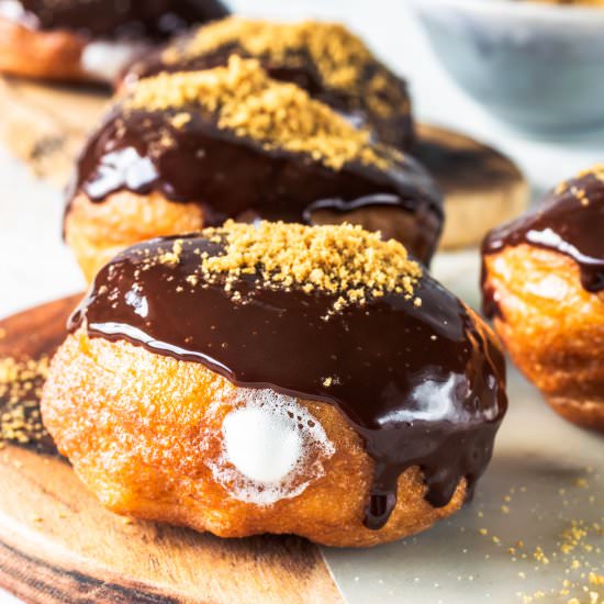 Vegan S'mores Donuts - Recipe photo by piesandtacos