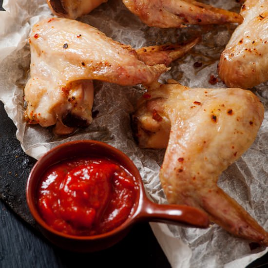 Super Easy BBQ Chicken Wings - Recipe photo by theonlinegrill