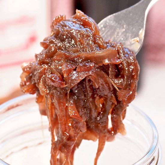 Bourbon Caramelized Onion Jam - Recipe photo by Homemade and Yummy