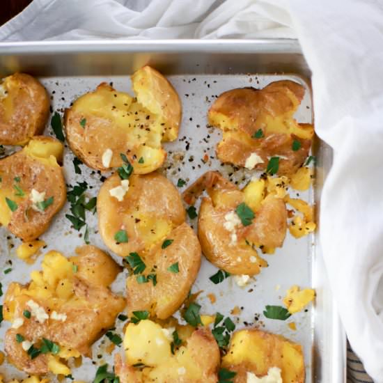 Crispy Garlic Butter Potatoes - Recipe photo by FunnyLoveLindsay