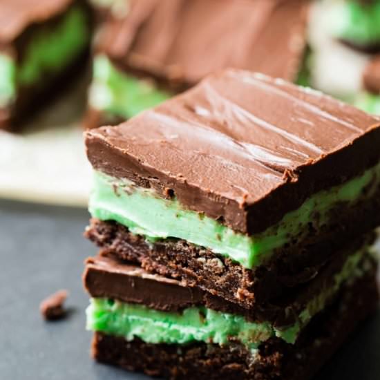 COPYCAT BYU MINT BROWNIES / SCRATCH - Recipe photo by sweetbasil