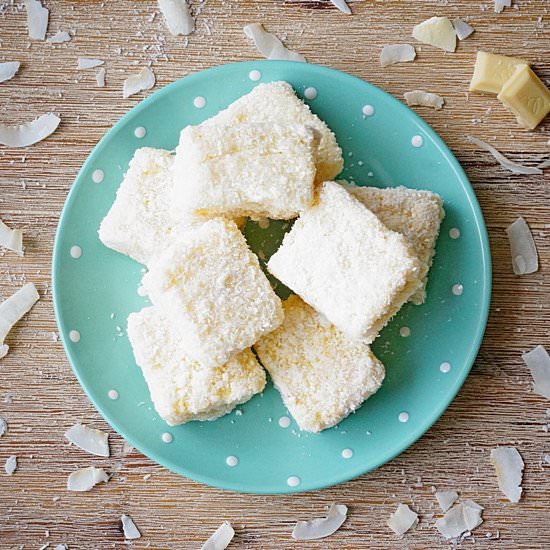 White Chocolate Lamingtons - Recipe photo by lacuisinedesimona