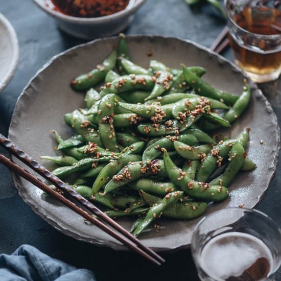 Smoky Spicy Edamame - Recipe photo by gastroplant