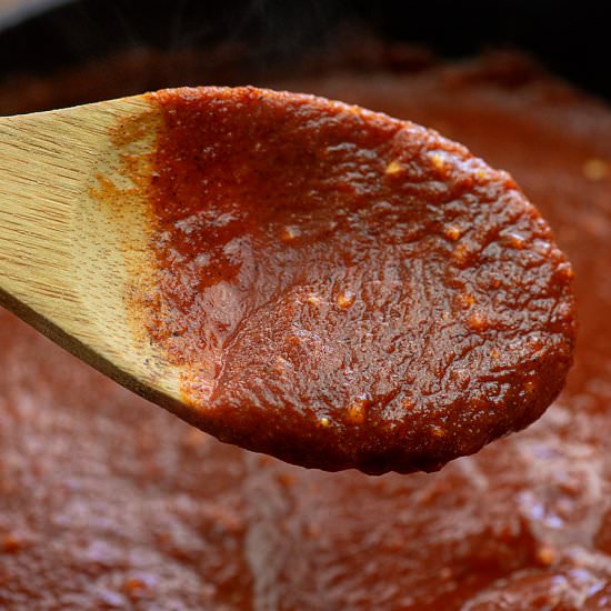 HOMEMADE ENCHILADA SAUCE - Recipe photo by ThatLowCarbLife