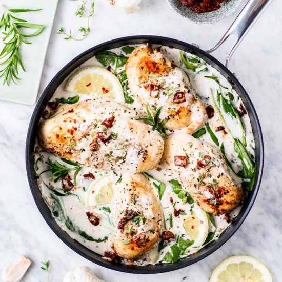 Creamy Tuscan Garlic Chicken - Recipe photo by SunkissedKitch