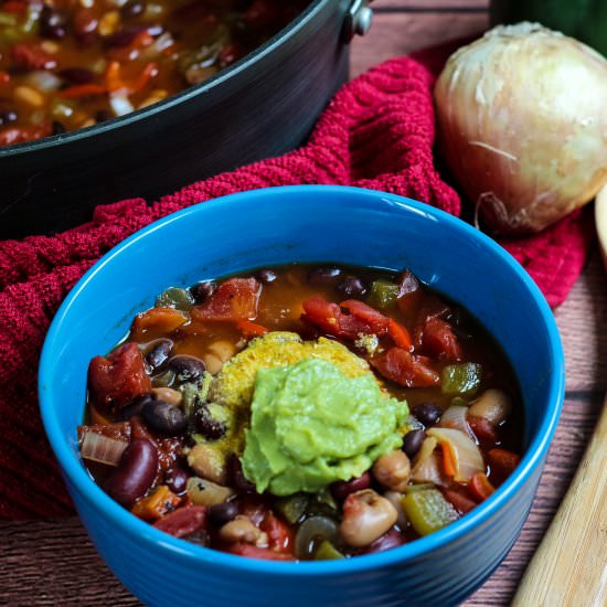Easy Vegan Chili - Recipe photo by keepingthepeas