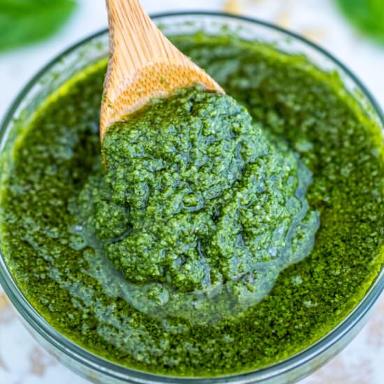 Pesto Sauce - Recipe photo by peasandpeonies