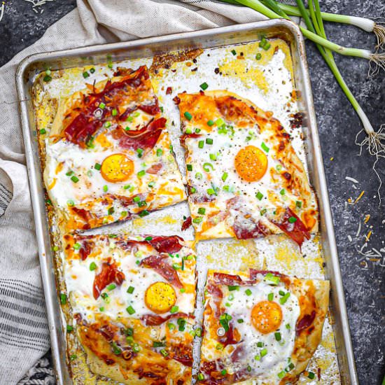Ham, Egg and Cheese Breakfast Pizza - Recipe photo by whatshouldimakefor