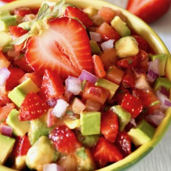Strawberry Avocado Salsa - Recipe photo by cookingontheweekends