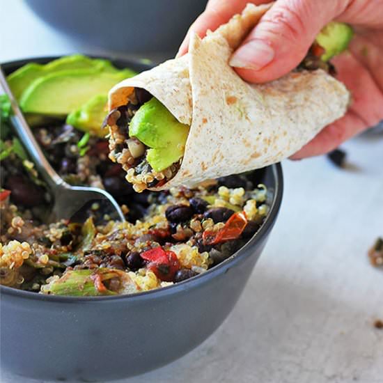 Southwest beans & quinoa bowls - Recipe photo by veganwithgusto