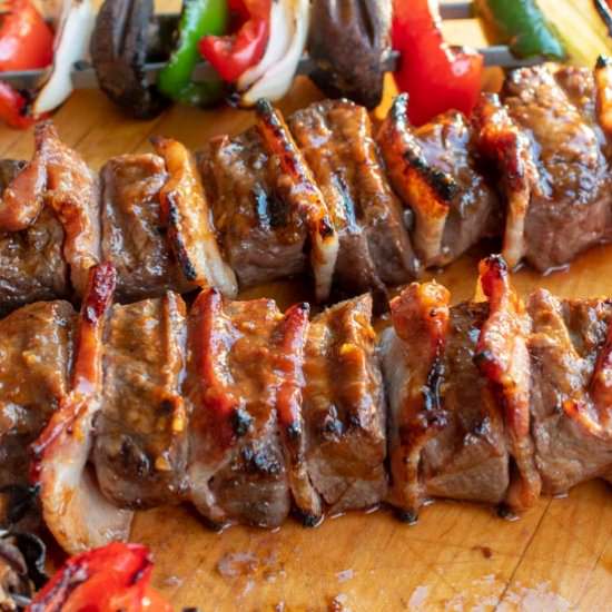 Grilled steak kabobs with bacon - Recipe photo by Joes Healthy Meals