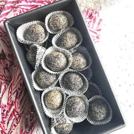 Healthy Lemon Poppy Bliss Balls - Recipe photo by goodiegoodieglutenfree