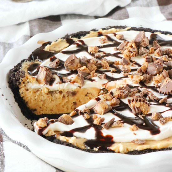 Peanut Butter Pie - Recipe photo by TheAnthonyKitchen.com
