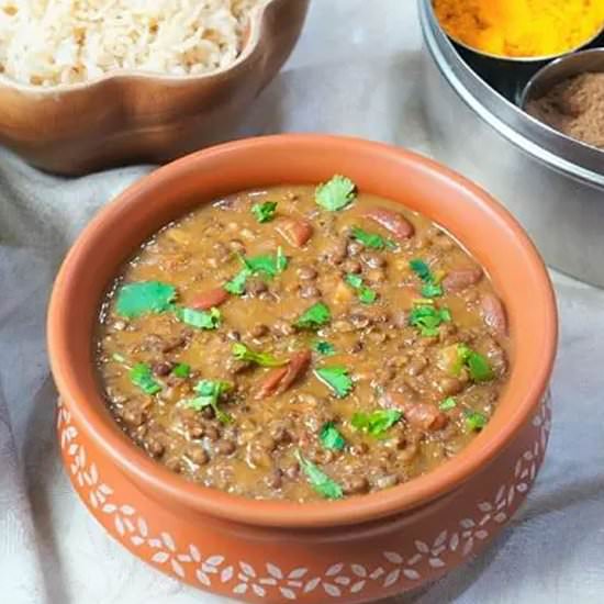 Dal Makhani Instant Pot - Recipe photo by pipingpotcurry