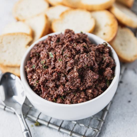 Black Olive Tapenade - Recipe photo by Fork in the Kitchen
