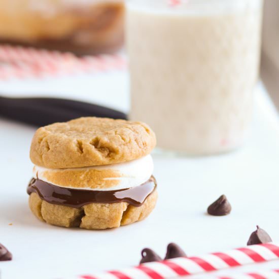 S'more Sandwich Cookies - Recipe photo by A baJillian Recipes
