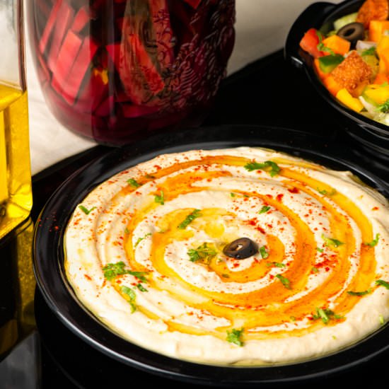 Hummus / Classic Hummus recipe - Recipe photo by meemiskitchen