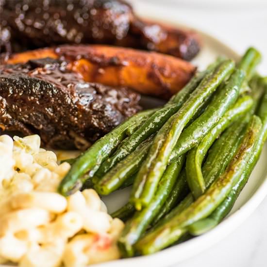 Easy Roasted Green Beans - Recipe photo by BakingMischief