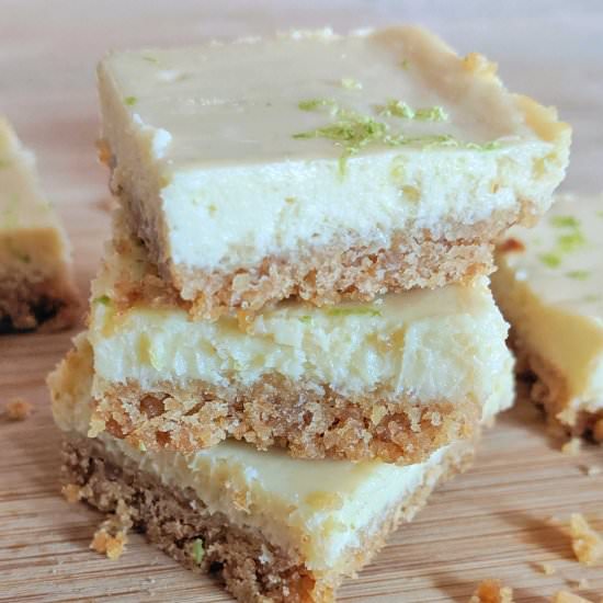 Key Lime Cheesecake Bars - Recipe photo by apetitemama