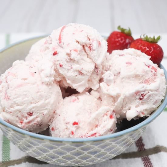 Fresh Strawberry Ice Cream - Recipe photo by simplylowcal