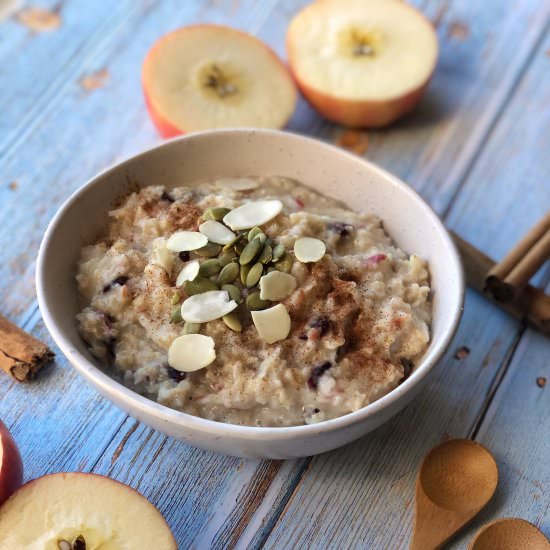 Apple pie porridge - Recipe photo by Once a Foodie