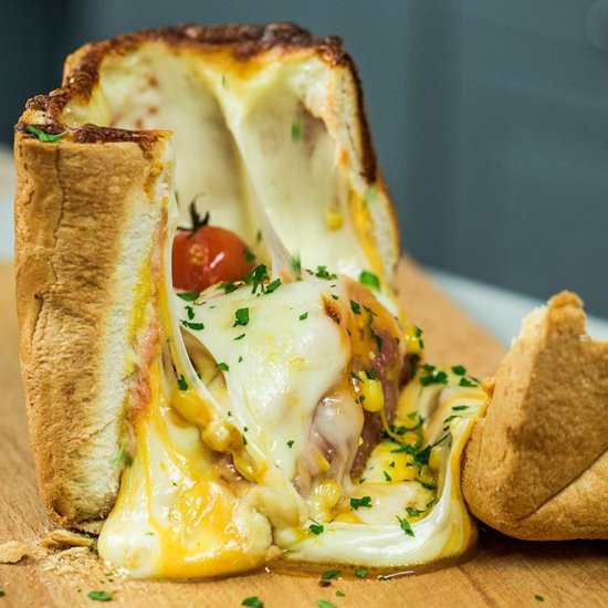 Mozzarella Spinach Stuffed Bread - Recipe photo by Magos