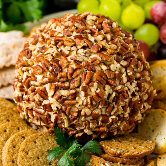 Cheese Ball - Recipe photo by dinneratthezoo
