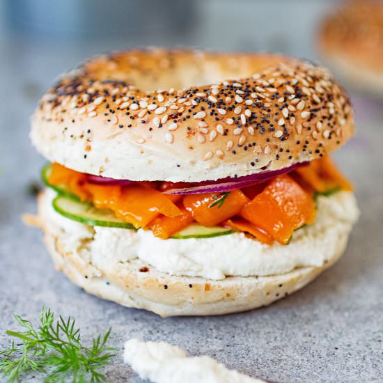 Vegan salmon & cream cheese bagel - Recipe photo by k33kitchen
