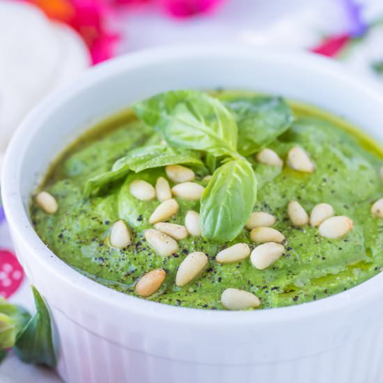 Vegan Pesto Sauce - Recipe photo by cleaneatingkitchen