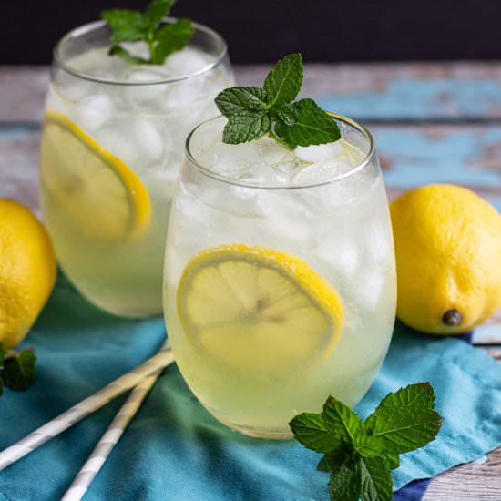 Limoncello Gin Collins - Recipe photo by anerdcooks