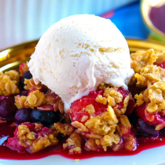 Mixed Berry Crisp - Recipe photo by FoodFolksandFun