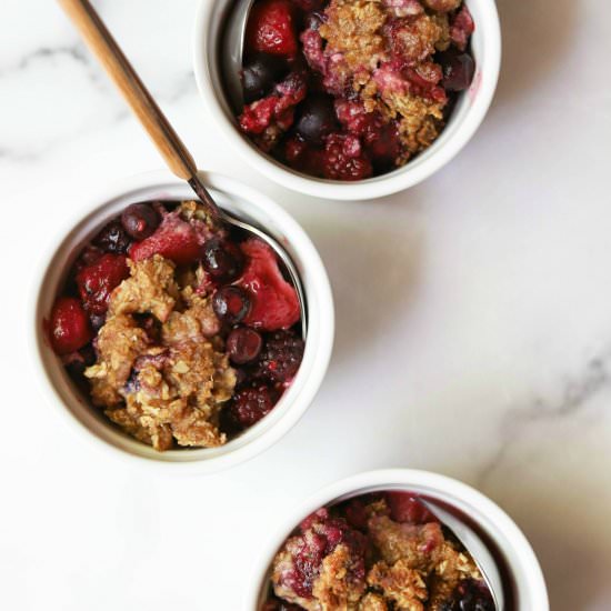 Mixed Berry Oatmeal Cookie Crisp - Recipe photo by the_gourmet_RD