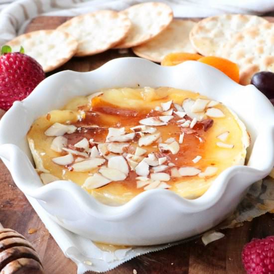 Baked Brie - Recipe photo by TheAnthonyKitchen.com