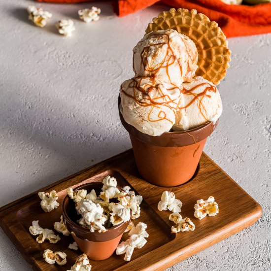Caramel Corn Ice Cream with caramel - Recipe photo by Spoonabilities