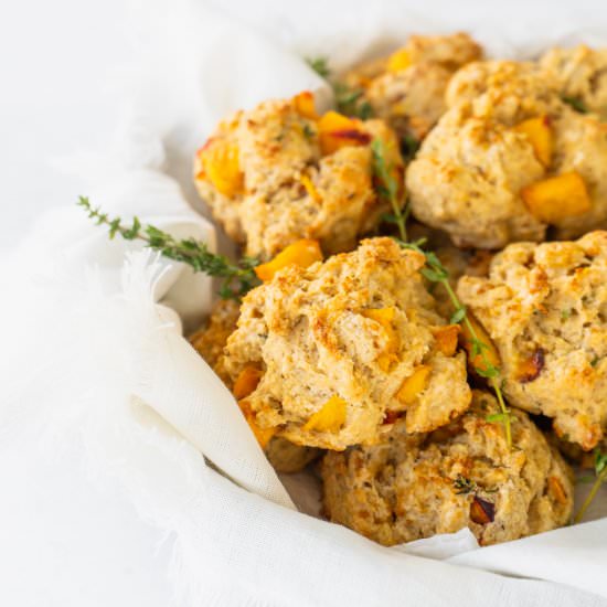 Peach Scones with Thyme and Pepper - Recipe photo by sipandspice