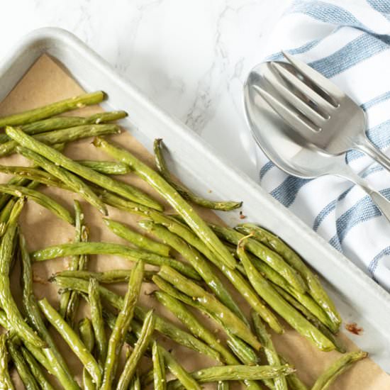 Garlic Roasted Green Beans - Recipe photo by LauraY