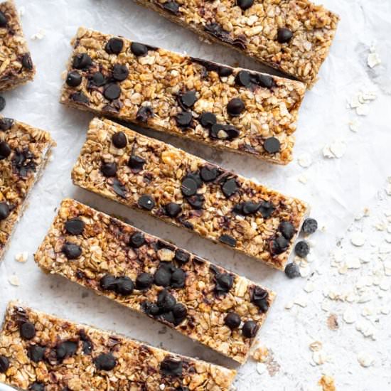 Healthy Chewy Granola Bars - Recipe photo by foodfaithfitness