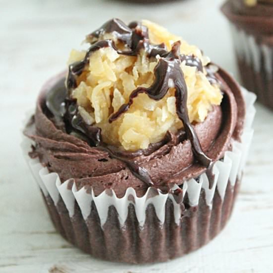 German Chocolate Cupcakes - Recipe photo by biggreenhouse